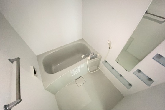 バス・シャワールーム　※別部屋の写真です