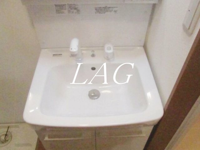 洗面設備　洗面台です。