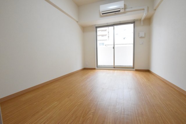 居室・リビング　詳細は、RISUMO江坂本店→06-6155-7137まで♪