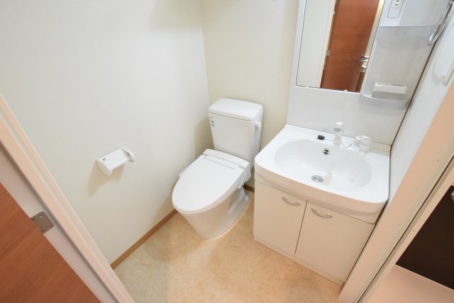 トイレ　詳細は、RISUMO江坂本店→06-6155-7137まで♪