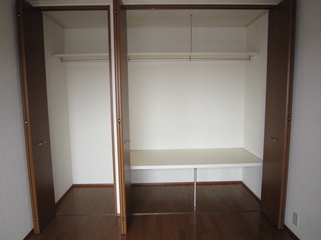 収納　クローゼット