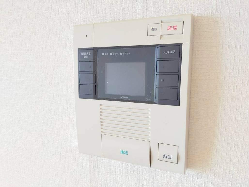 セキュリティ　モニター付きインターホン☆