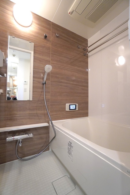 バス・シャワールーム　※写真は同タイプ住戸です。