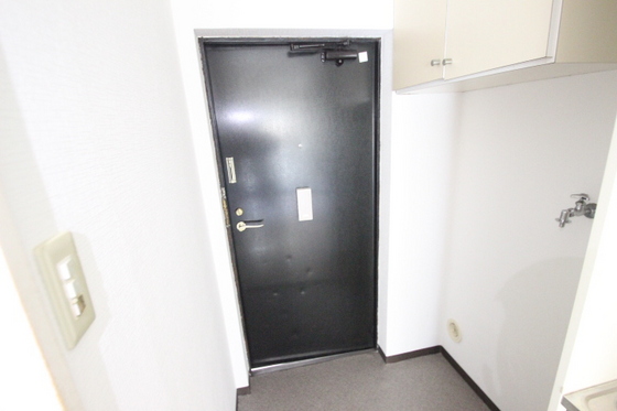 玄関　※別部屋の写真です