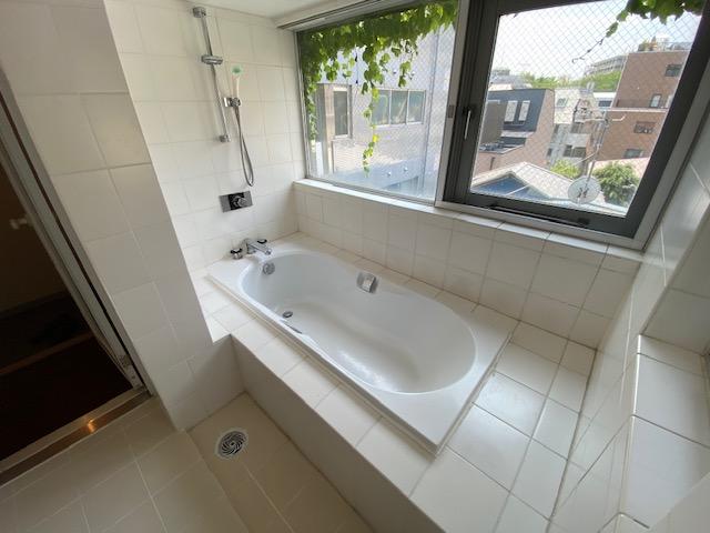 バス・シャワールーム　バス※別部屋参考写真