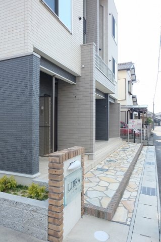 エントランス　毎日通るエントランスはこのようになっています