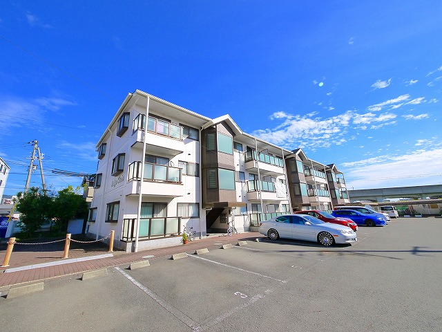 建物外観　おしゃれな外観です