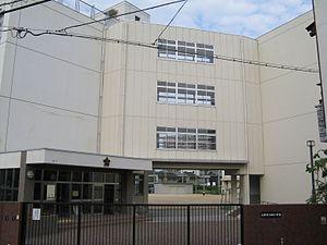 小学校　大阪市立佃小学校（小学校）まで428m