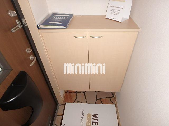 玄関　下駄箱もあり玄関はいつもスッキリ保てます。