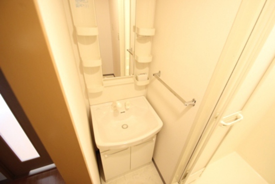 洗面設備　※別部屋の写真です