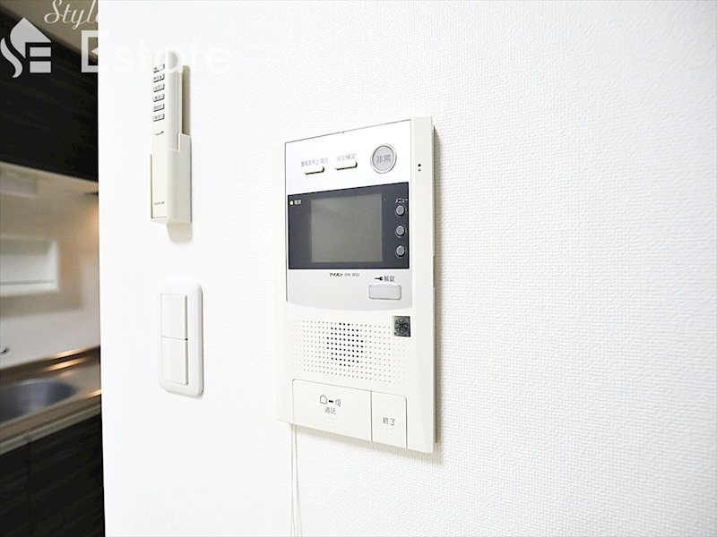 セキュリティ　モニター付きインターホン