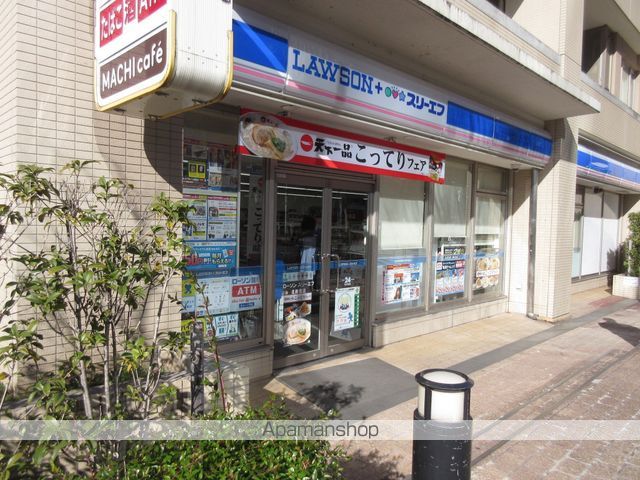 コンビニ　スリーエフ北新宿店（コンビニ）まで214m