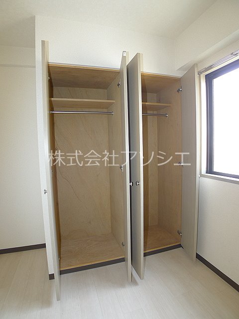 収納　クローゼット