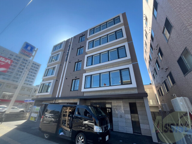 建物外観　札幌市中央区南４条西「アルファスクエア南４西１５」