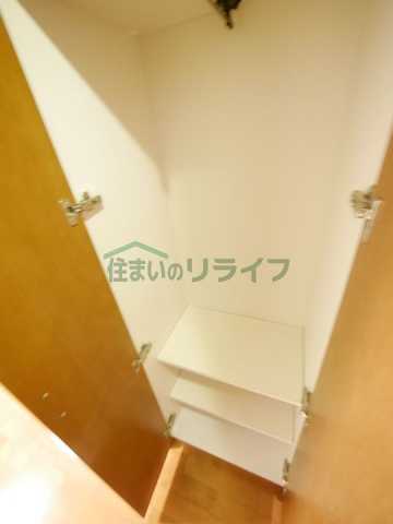 収納　ルーブル早稲田六番館