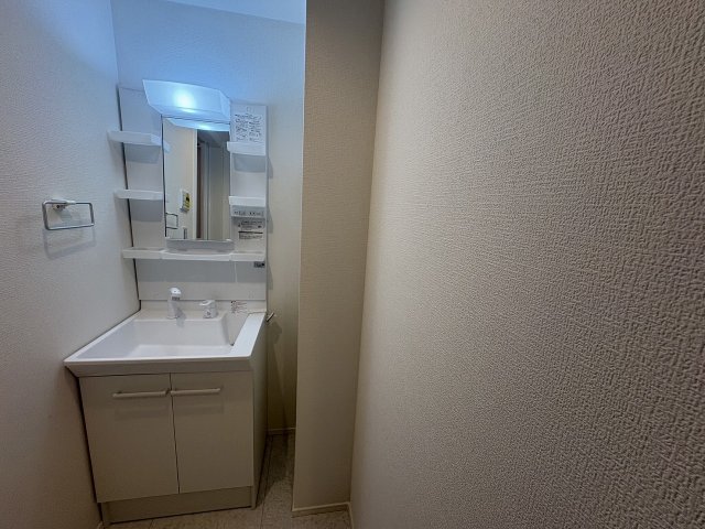 洗面設備　同施工メーカー参考写真