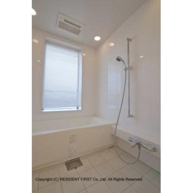 バス・シャワールーム　※写真は同タイプ住戸です。