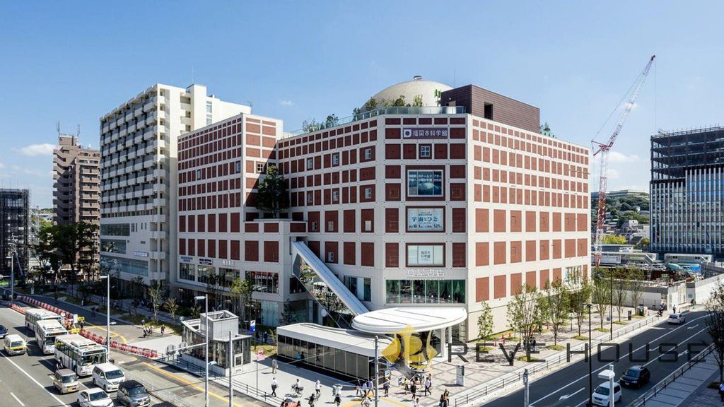ショッピングセンター　六本松421（ショッピングセンター）まで330m