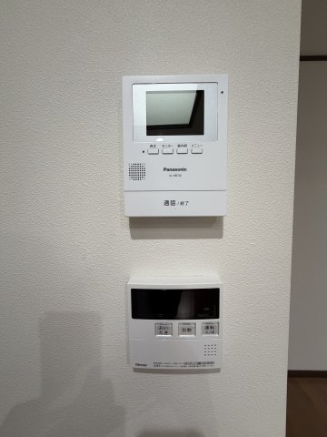 セキュリティ　ドアホン・お風呂のリモコンです