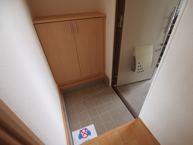 フレグランス法蓮の玄関写真