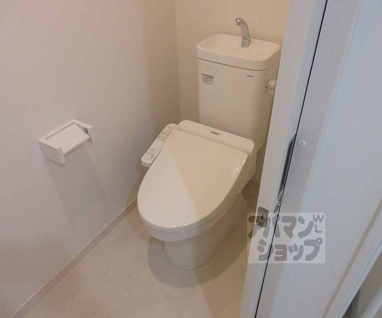 トイレ　清潔感のあるトイレです