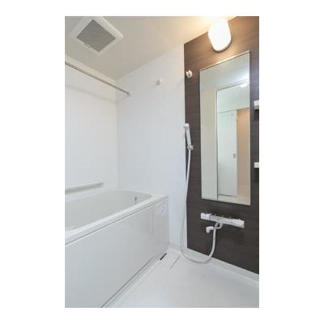 バス・シャワールーム　※写真は同タイプ住戸です。