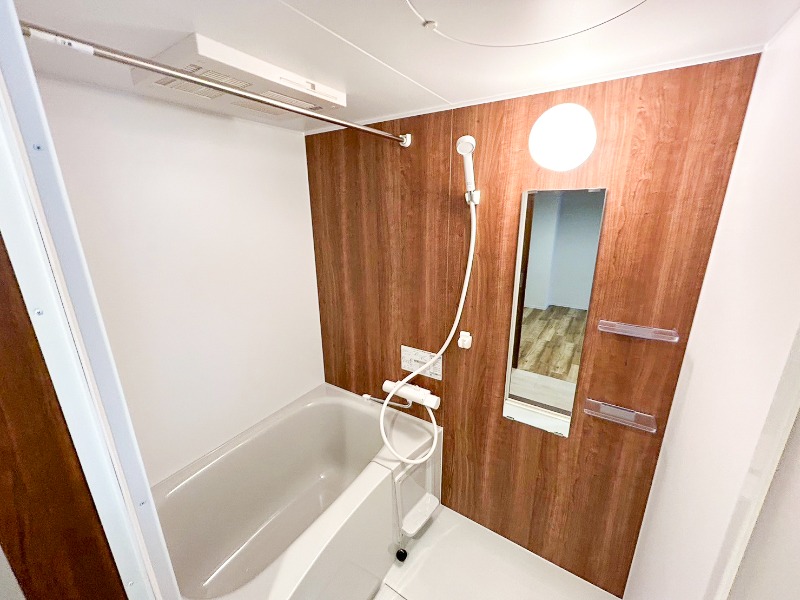 RESIDENCE SHINMEI HONGOU EASTの風呂写真