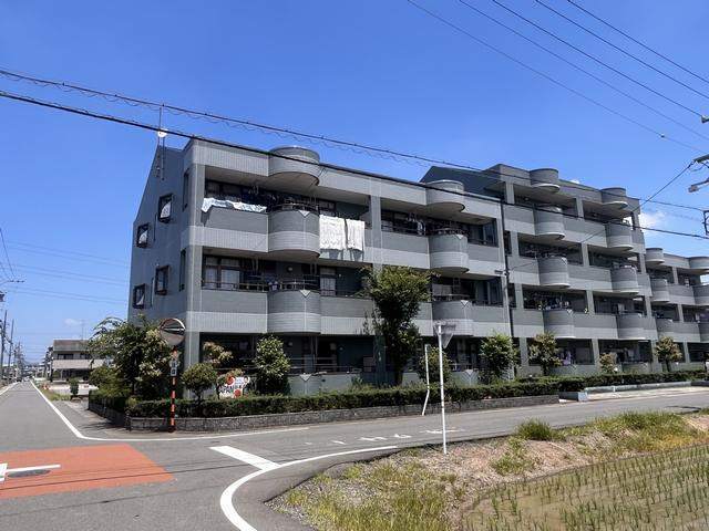 建物外観　重厚感のあるマンション