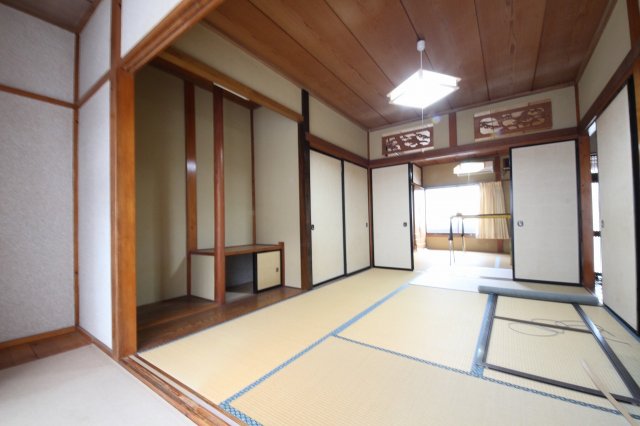 鹿沼市東町貸家の居間写真