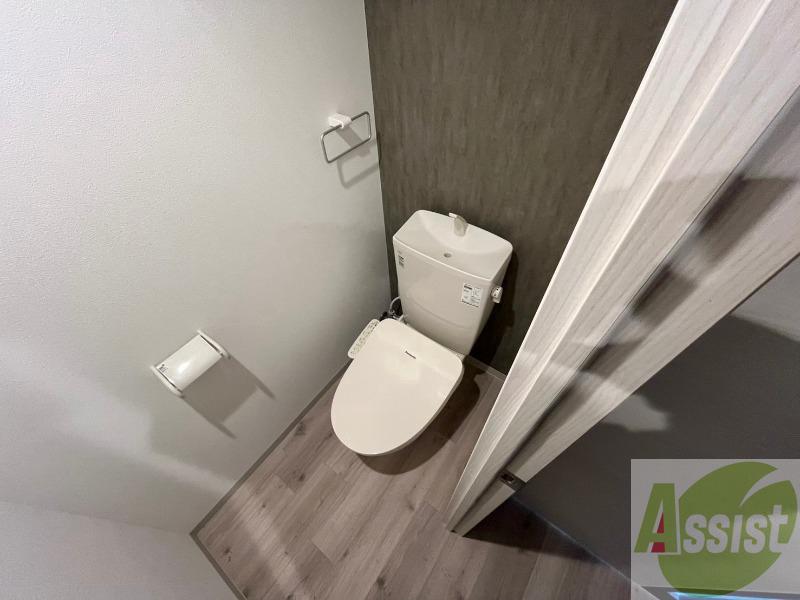 トイレ　こちらはトイレです。清潔感があり、安心して使用できます。