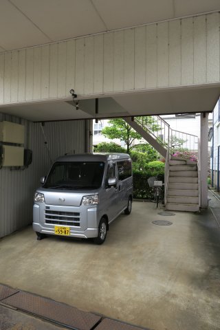 【コーポコスモスの駐車場】