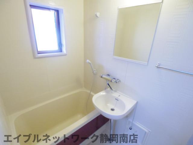 バス・シャワールーム　同イメージ