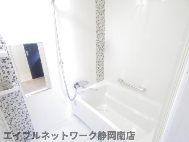 バス・シャワールーム　きれいなお風呂です