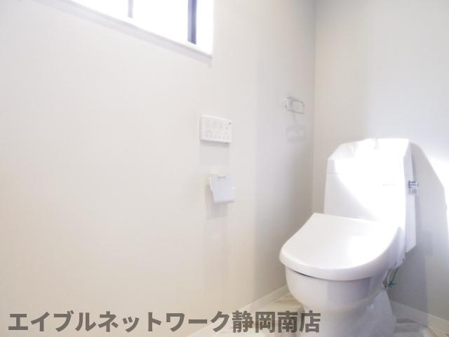 トイレ　コンパクトで使いやすいトイレです