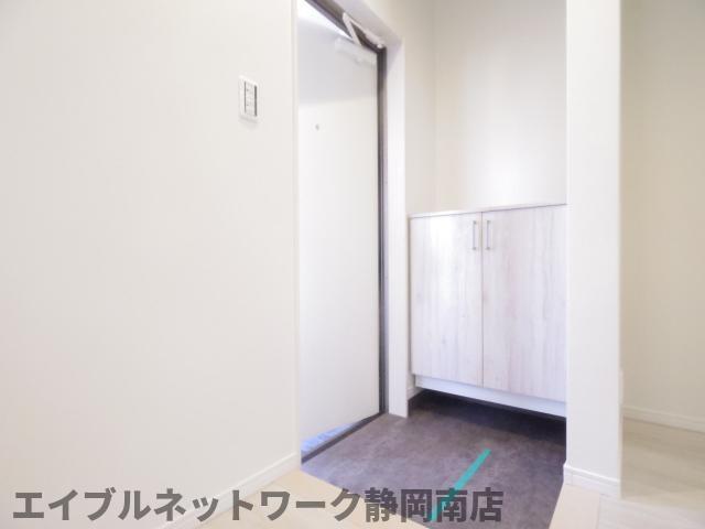 玄関　ゆったりとした玄関です