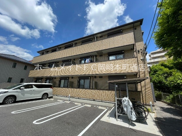 D-room井田の建物外観