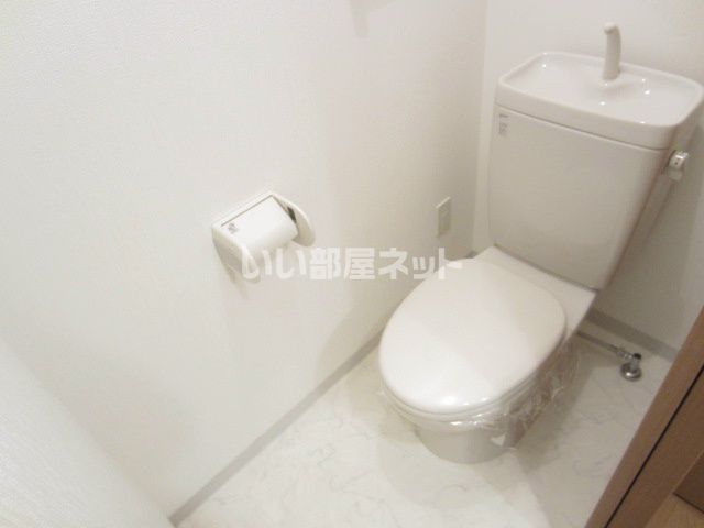 【静岡市清水区梅ヶ谷のマンションのトイレ】