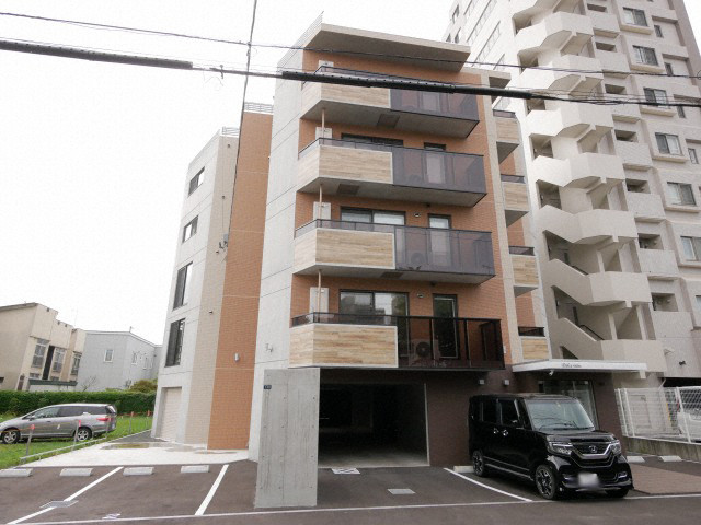 北海道札幌市中央区南十六条西１４（マンション）の賃貸物件の外観
