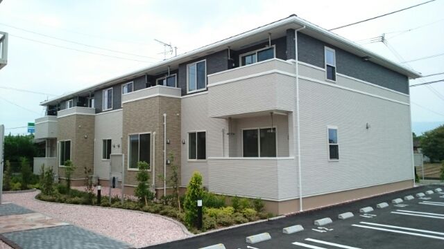 神埼郡吉野ヶ里町立野のアパートの建物外観