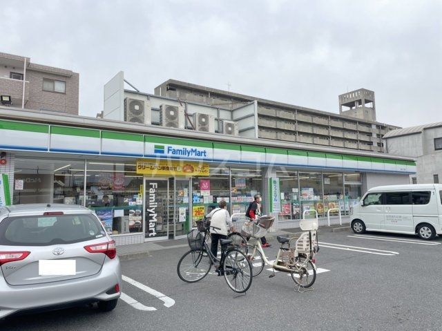 【名古屋市中川区助光のマンションのコンビニ】