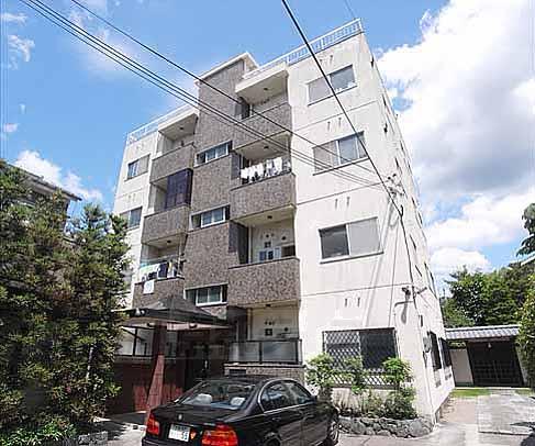 京都市左京区北白川西町のマンションの建物外観