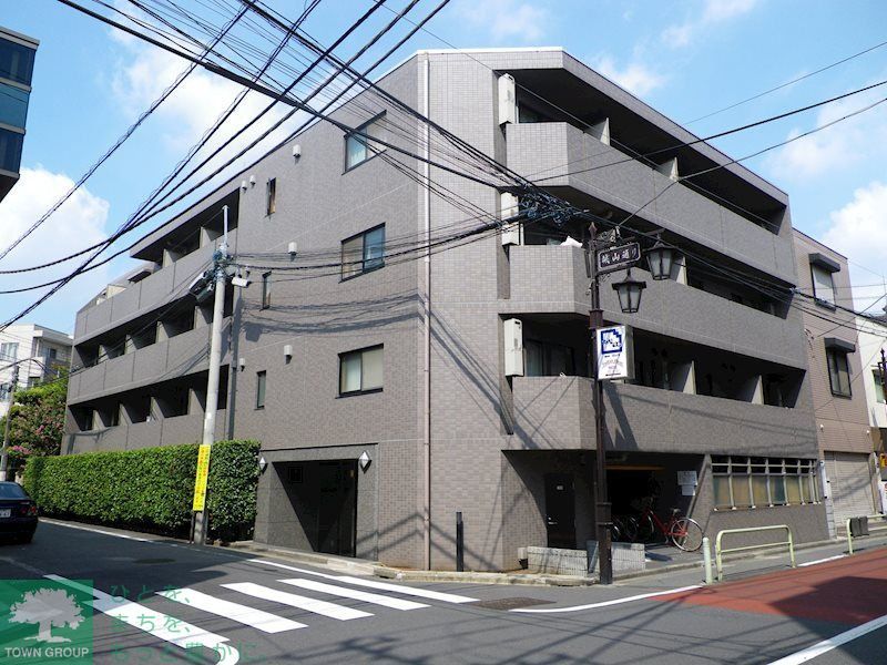 世田谷区世田谷のマンションの建物外観