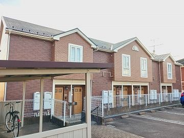 郡山市富久山町福原のアパートの建物外観