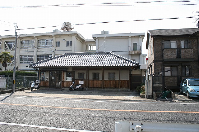 【奈良市三条大路のマンションの警察署・交番】