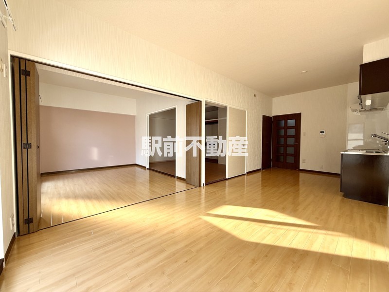 居室・リビング　開放的な間取り