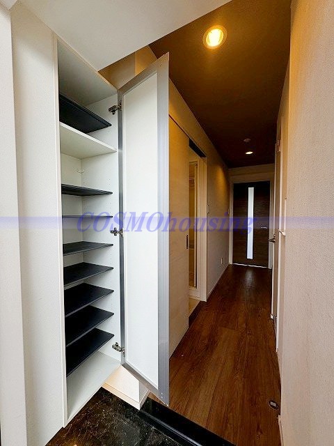 収納　シューズボックス※同タイプの室内写真