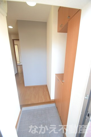玄関　明るい玄関です