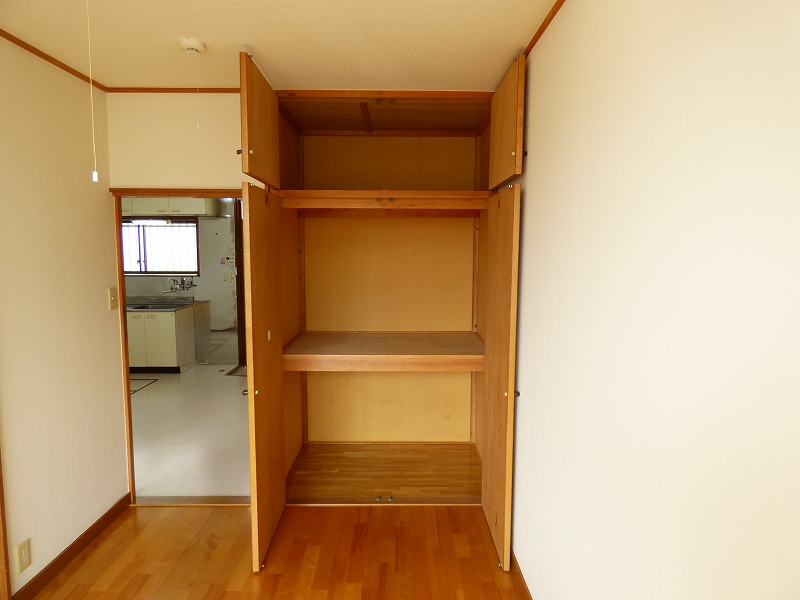収納　同建物の別部屋の写真です。