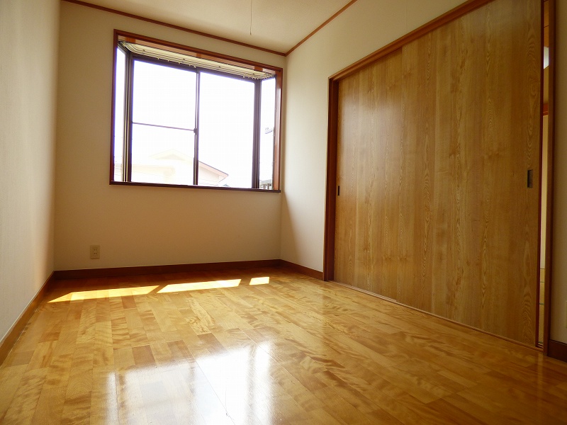 その他部屋・スペース　同建物の別部屋の写真です。