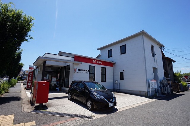 郵便局　八幡沖田郵便局（郵便局）まで370m